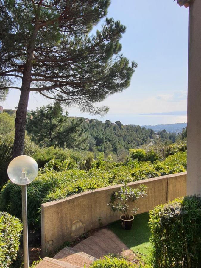 Appartement Vue Mer Golfe De Saint-Tropez Les Issambres Exterior foto