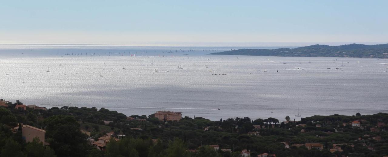 Appartement Vue Mer Golfe De Saint-Tropez Les Issambres Exterior foto