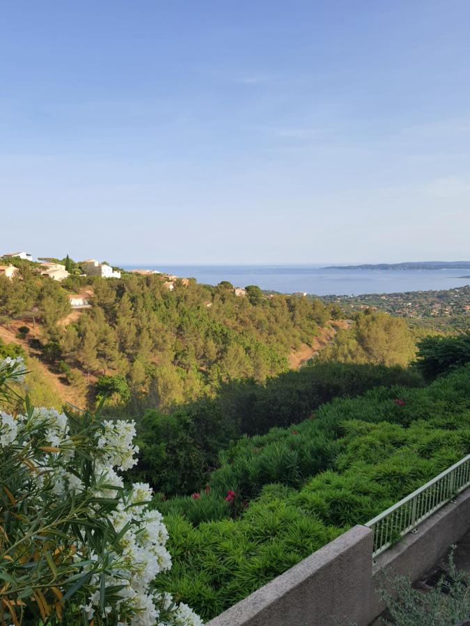 Appartement Vue Mer Golfe De Saint-Tropez Les Issambres Exterior foto